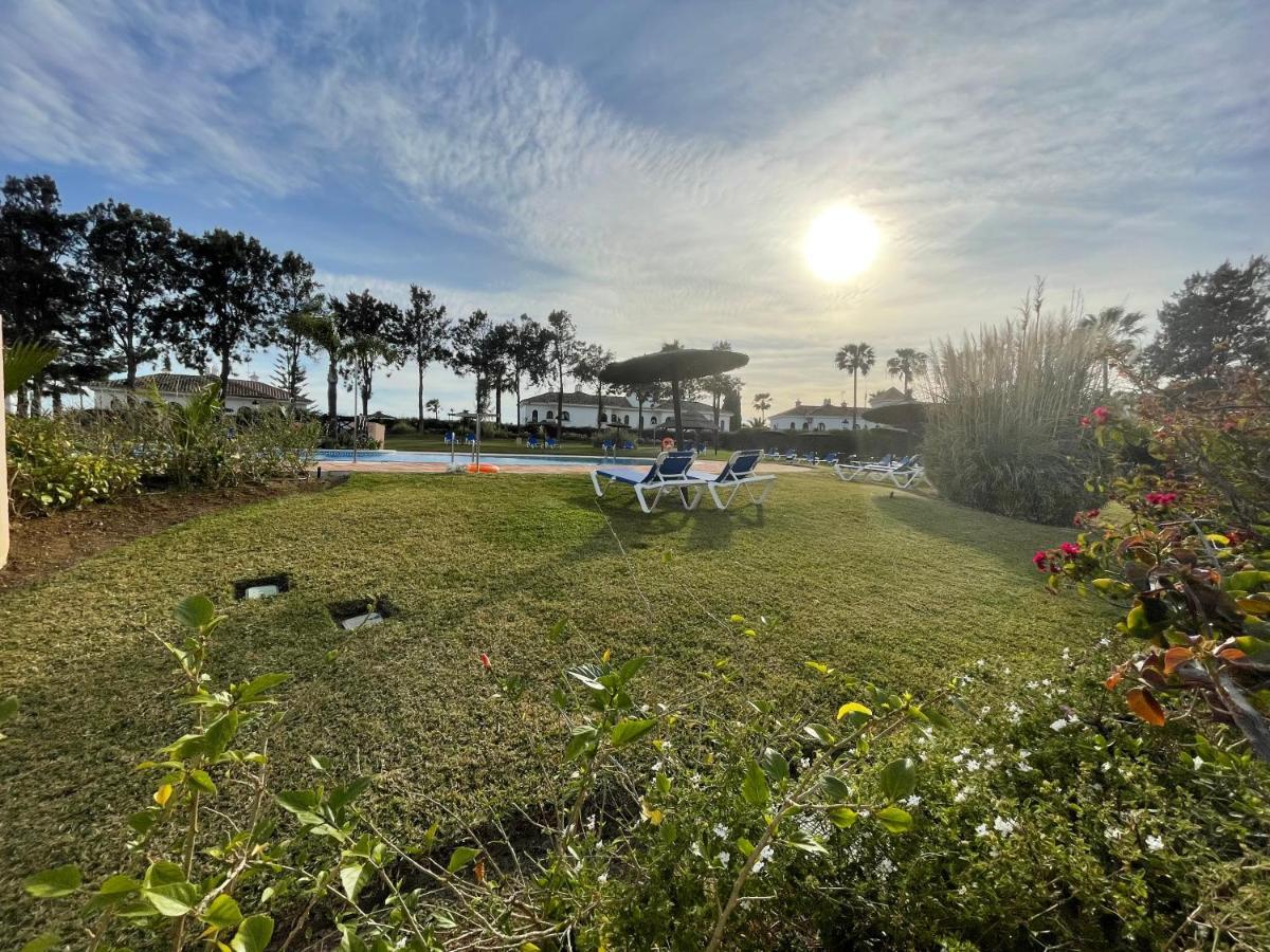 Sea View Apartment With Great Terrace And 4 Pools - Duquesa Suites 308 Manilva Exterior photo