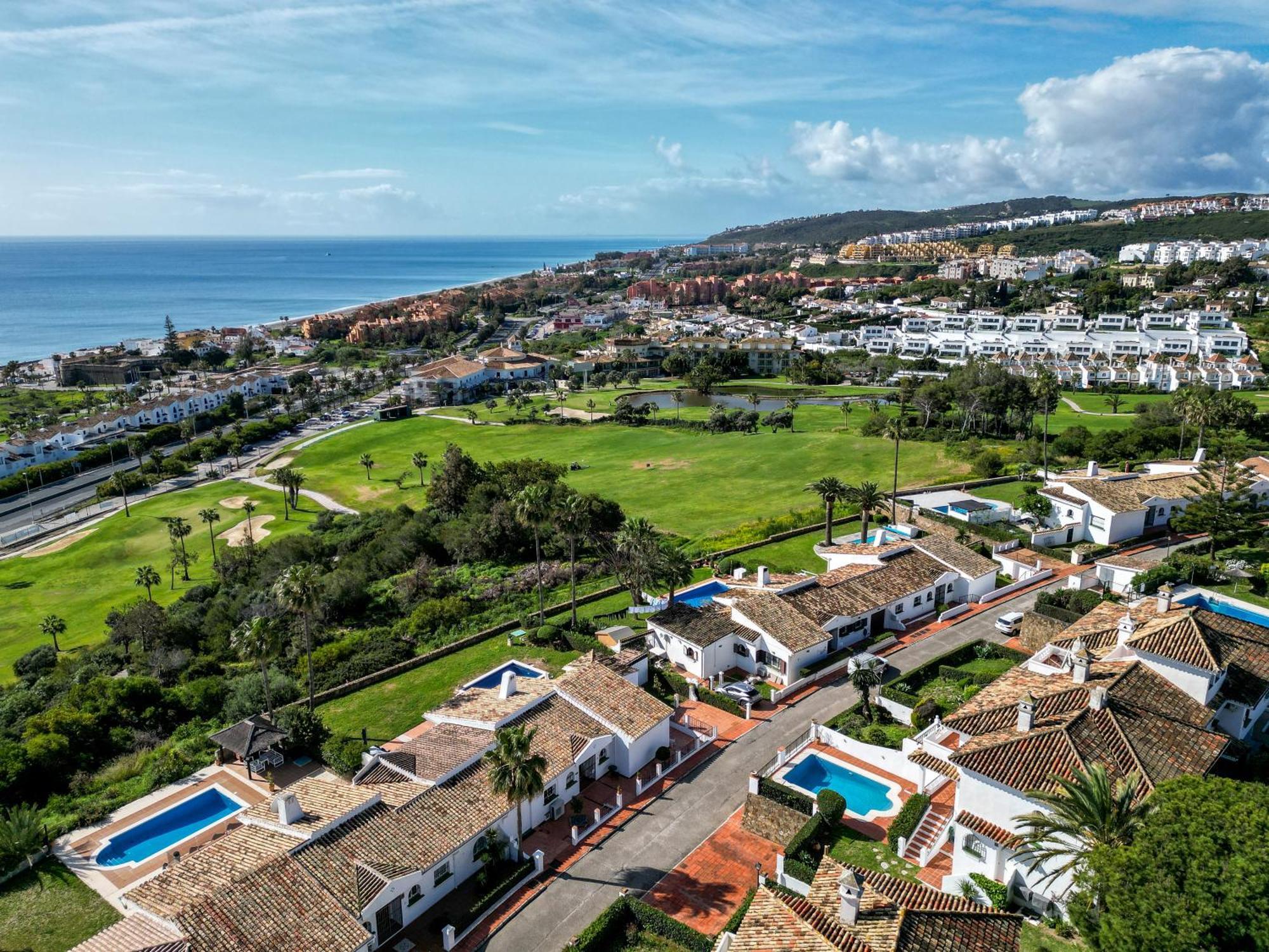 Sea View Apartment With Great Terrace And 4 Pools - Duquesa Suites 308 Manilva Exterior photo