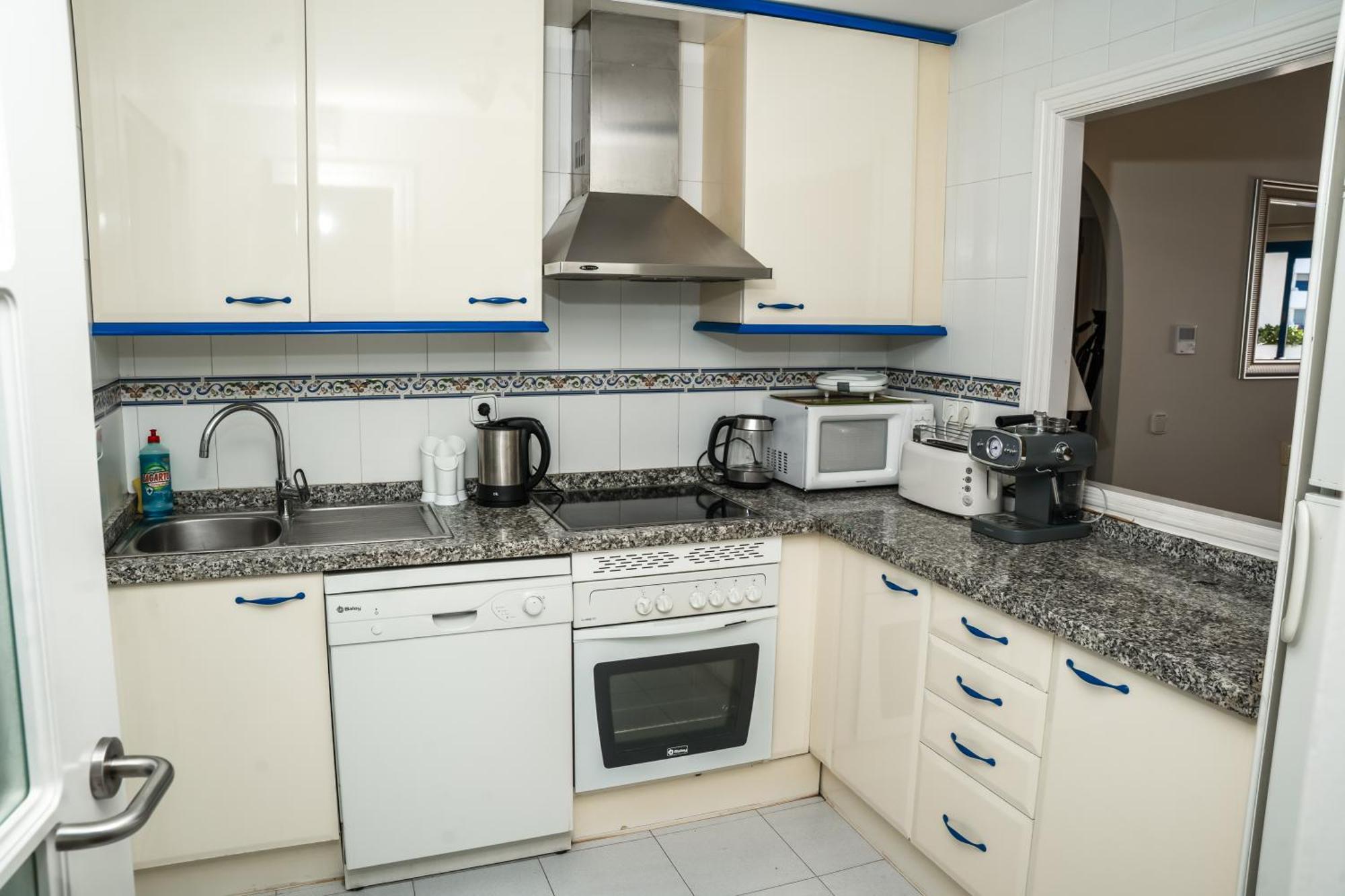 Sea View Apartment With Great Terrace And 4 Pools - Duquesa Suites 308 Manilva Exterior photo