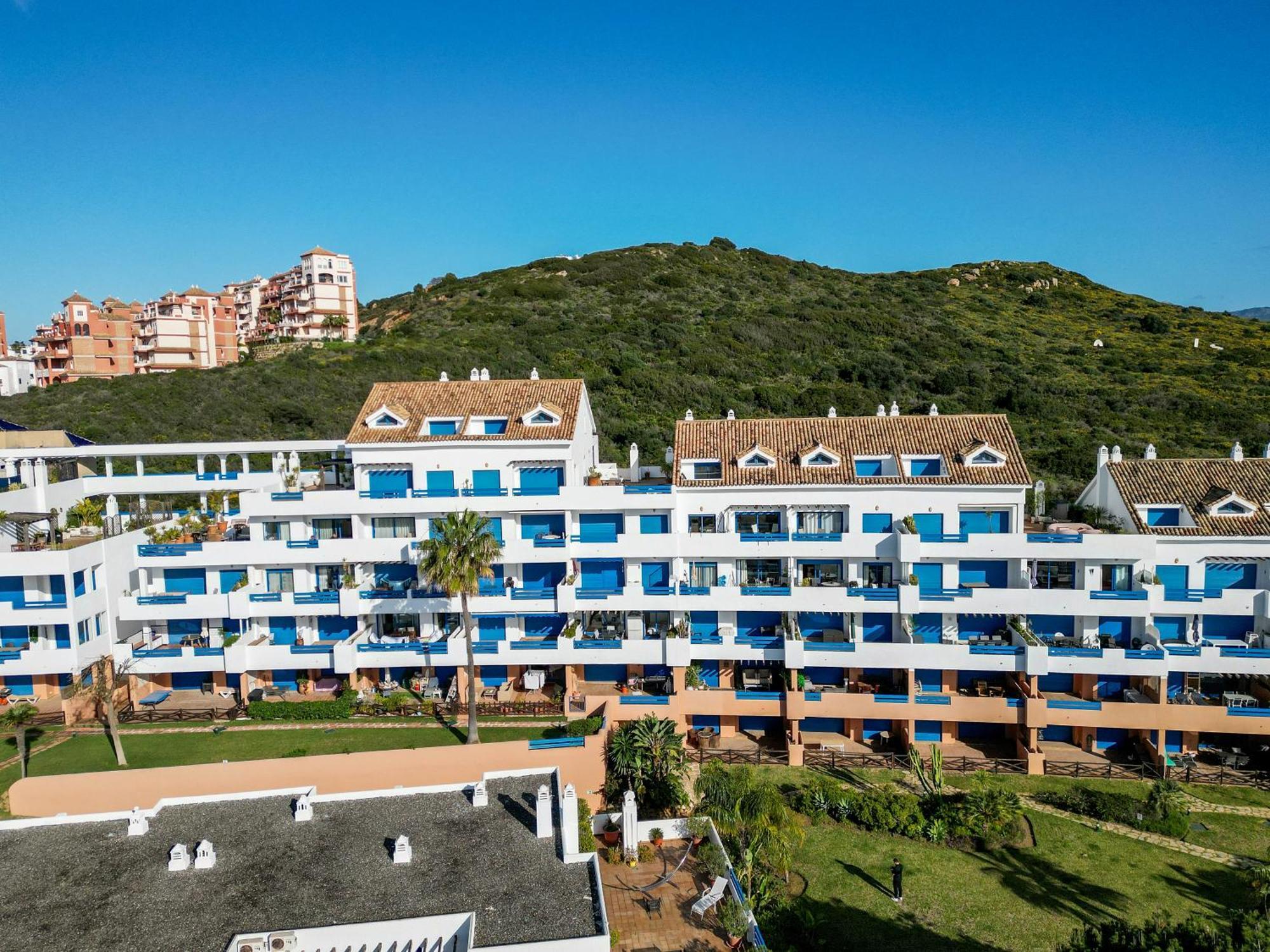 Sea View Apartment With Great Terrace And 4 Pools - Duquesa Suites 308 Manilva Exterior photo